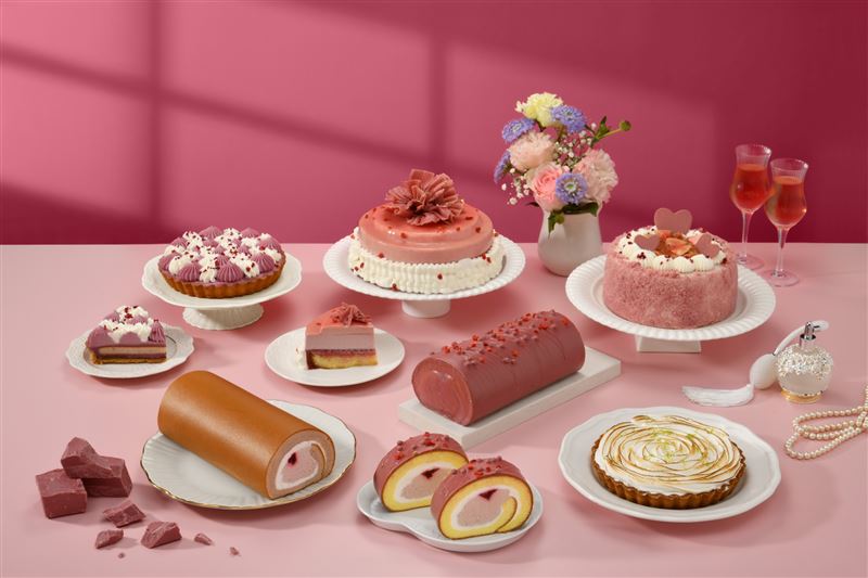 台灣新聞通訊社-亞尼克奢華吃紅寶石巧克力脆皮生乳捲！CAMA推FILA聯名咖啡、藍瓶家裡喝