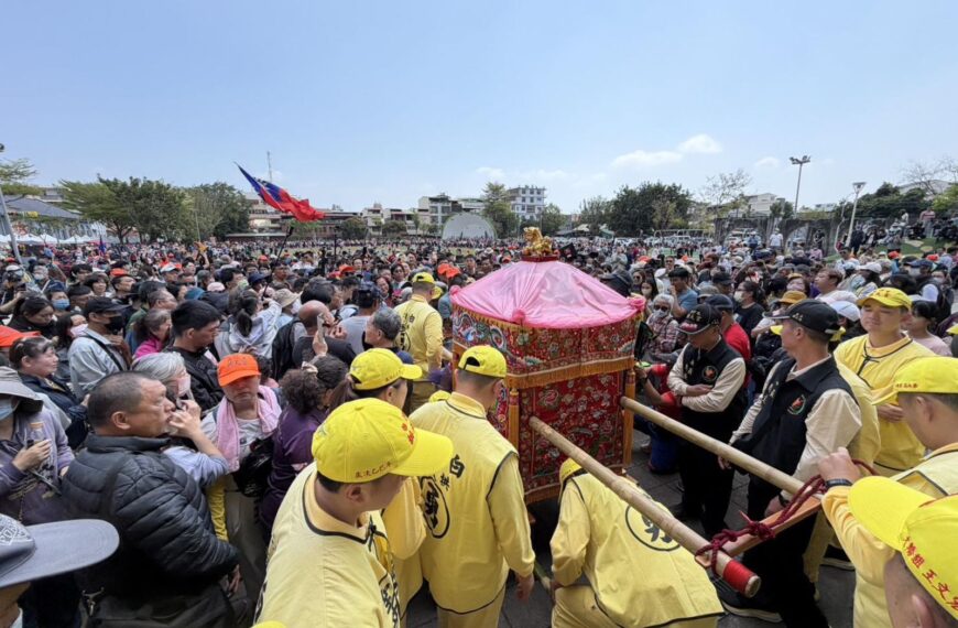 台灣新聞通訊社-白沙屯媽祖進香即將起駕　「累了請上車」頻傳爭議擬改「累了請回家」