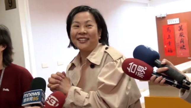 台灣新聞通訊社-民眾黨內連轟　周軒點「柯文哲卻神隱」質疑：黨主席是李貞秀？