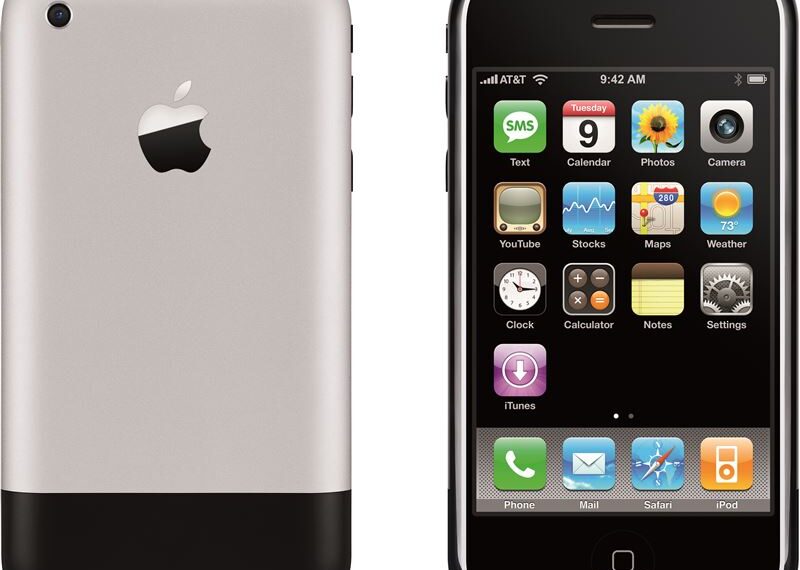 台灣新聞通訊社-獨家／世上第一通iPhone竟是惡作劇　他打給星巴克訂4千杯拿鐵