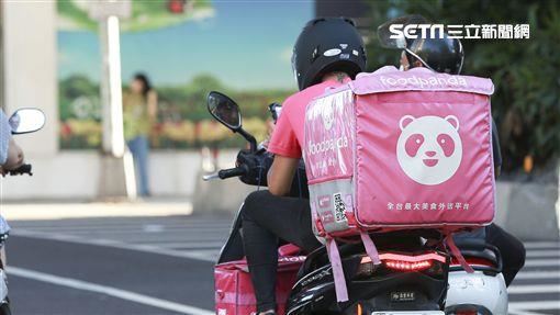 台灣新聞通訊社-Uber Eats 7／21起調漲外送服務費！　熊貓也回應了