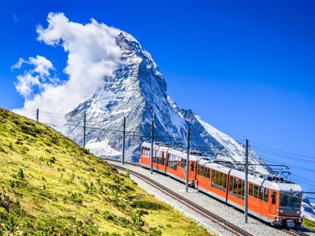 台灣新聞通訊社-雄獅線上旅展開搶！長線最高現折逾2.5萬　99元搶香港自由行、抽手機