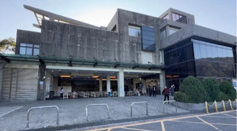 台灣新聞通訊社-管理明顯有疏失！父骨灰罈憑空消失　兒怒告臻愛樓業務侵占