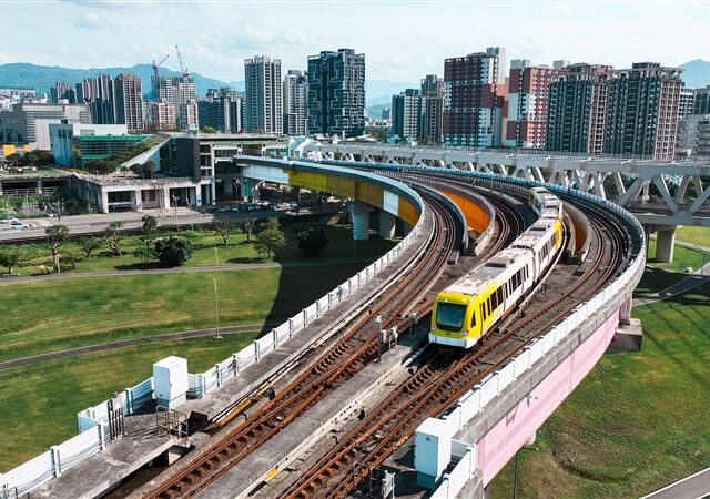 台灣新聞通訊社-捷運三鶯線5月通車！最快2分鐘到板南線轉車　侯友宜宣布穩定性測試達標