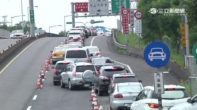台灣新聞通訊社-連假倒數！高公局揭國道首波塞車時間　「2大地雷」晚一步塞到深夜10點