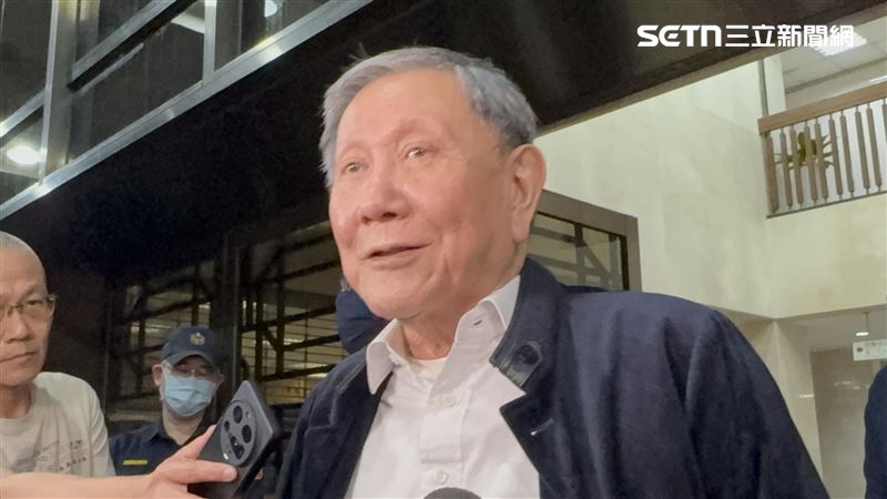 台灣新聞通訊社-控沈慶京以中工名義行賄應曉薇　股東向北檢遞狀告發特別背信