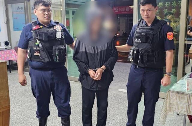 台灣新聞通訊社-特徵太明顯！苗栗禿頭慣竊闖民宅偷手機　警調監視器秒識破