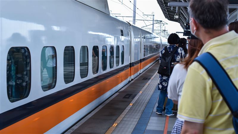 台灣新聞通訊社-【一文看懂】4月新制今上路！牌照稅開徵、高鐵1優惠沒了　10大新規曝光