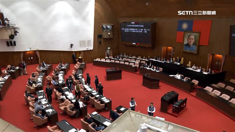 台灣新聞通訊社-傳藍放行總預算4/10付委　知情人士：有討論沒結論