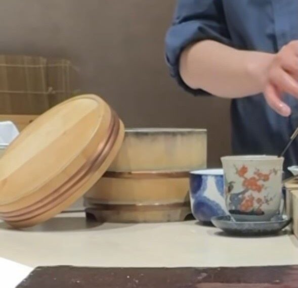 台灣新聞通訊社-4500元日料變「醉漢秀」？名店師傅疑喝掛「壽司捏到掉」　衛生局要查了