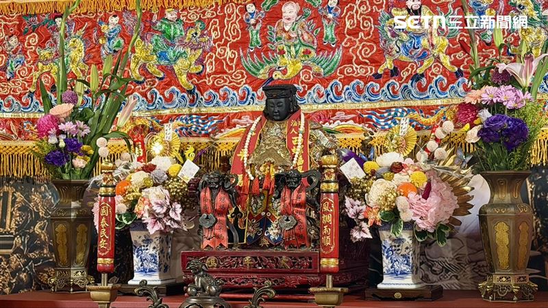 台灣新聞通訊社-西螺「太平媽」首度駐駕台北新光三越！　限時12天體驗擲筊、躦轎腳