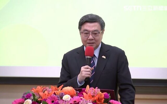 台灣新聞通訊社-出席全國模範勞工表揚典禮！卓榮泰承諾：明年最低工資「一定超過3萬」