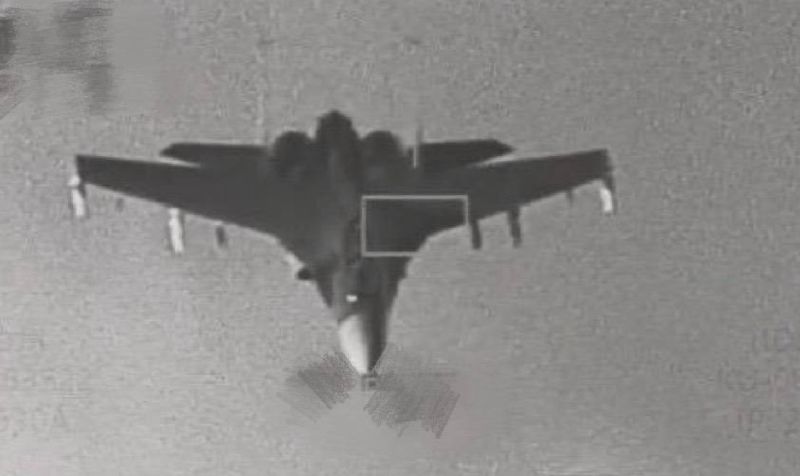 台灣新聞通訊社-9艘共艦16架次共機擾台　國軍嚴密監控