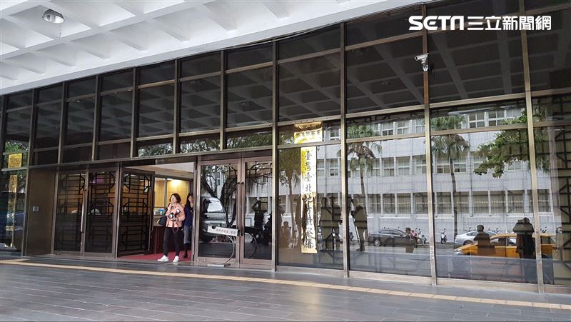 台灣新聞通訊社-捲康友掏空案　銀行高層涉放貸逾5億遭搜索約談