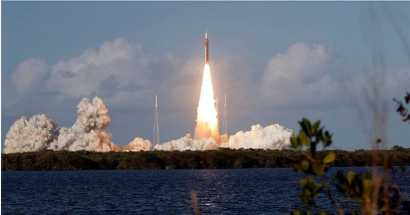 台灣新聞通訊社-NASA「阿提米絲2號」登月火箭發射升空！美拚2028年重返月球