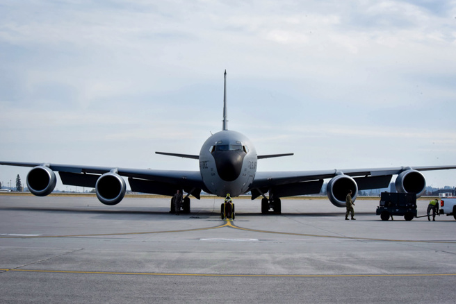 台灣新聞通訊社-KC-135加油機發求救訊號後失聯 軍事專家揭美空軍一大問題