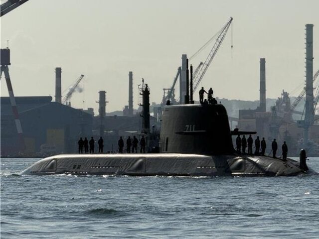 台灣新聞通訊社-海鯤號完成操雷射擊測試  軍事專家：擇日執行海上過夜