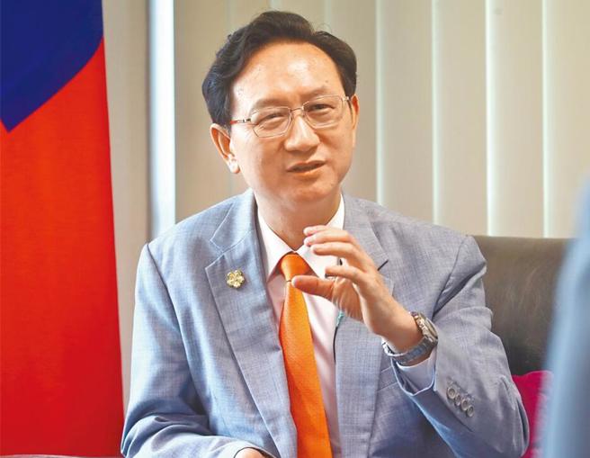 台灣新聞通訊社-童振源曝新加坡外籍人才戰略：分層引才、精準控管