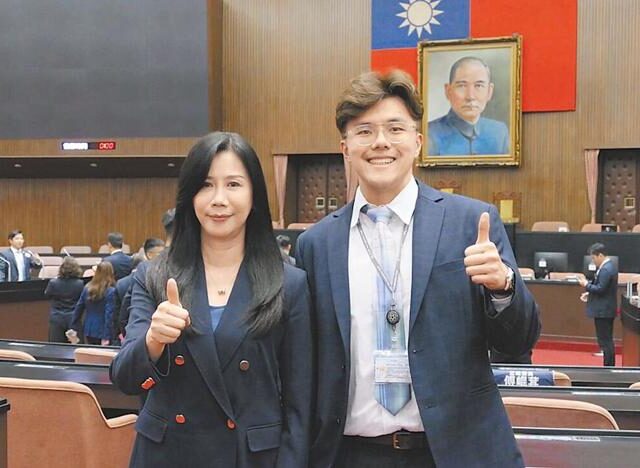 台灣新聞通訊社-佀廣洋選桃議員遭酸「靠媽」   村長：綠政二代選新北市長