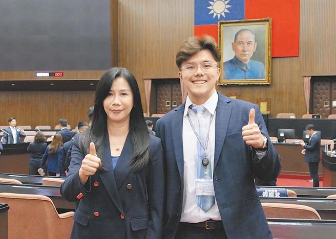 台灣新聞通訊社-佀廣洋選桃議員遭酸「靠媽」 村長：綠政二代選新北市長