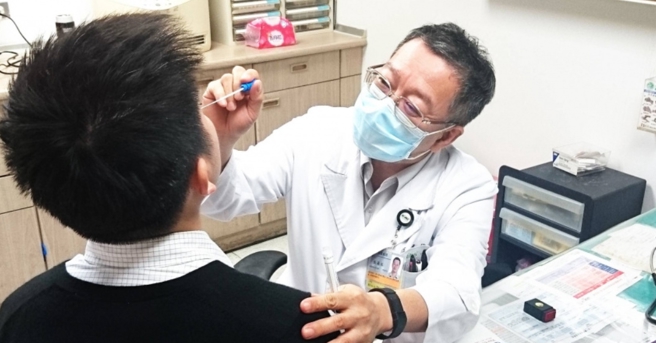 台灣新聞通訊社-獨家》衛福部終鬆綁 藥局可販售家用版三合一快篩