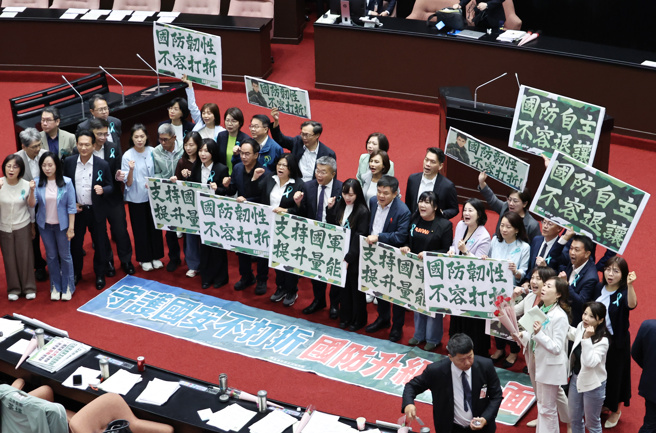 台灣新聞通訊社-軍購案綠委為何投「棄權」而不「反對」？吳子嘉爆原因