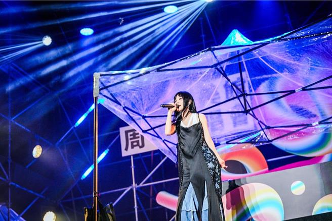 台灣新聞通訊社-白安二訪小琉球許願與海龜共游 難忘感冒發燒模糊記憶