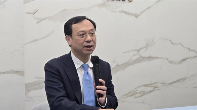 台灣新聞通訊社-三班護病比2028才上路 台大、北榮等6大醫院工會轟背棄賴清德承諾