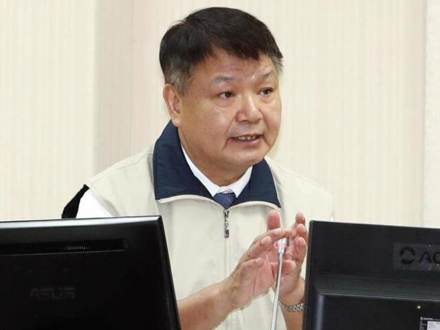 台灣新聞通訊社-「抹黑V.S抹紅」缺乏專業… 李文忠以政治角度批國防條例朝野鬥爭