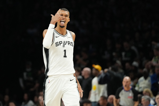台灣新聞通訊社-NBA》文班亞馬神紀錄比肩3神獸！霸氣宣言：為大場面而生