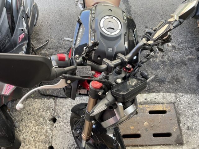 台灣新聞通訊社-機車鑰匙孔遭「口香糖」封印！ 鼓山警調監視器鎖定兇手