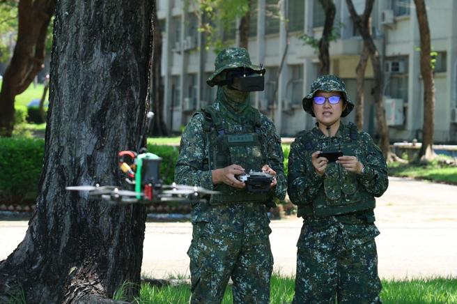 台灣新聞通訊社-無私奉獻衛國愛家 致敬軍職媽媽