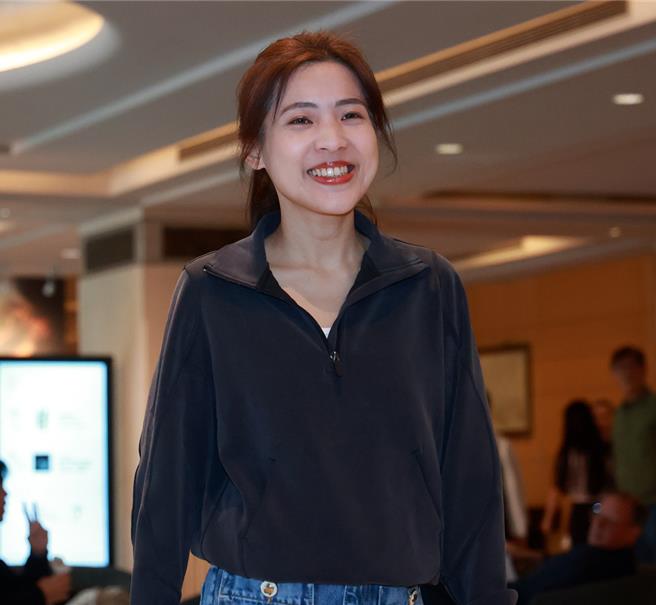 台灣新聞通訊社-趙少康為軍購再槓鄭麗文 徐巧芯緩頰
