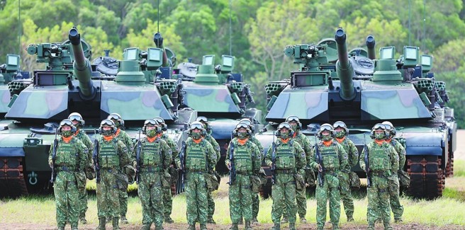 台灣新聞通訊社-M1A2T戰車是最荒謬軍購？ 張競痛心反駁：天下沒有完美軍品