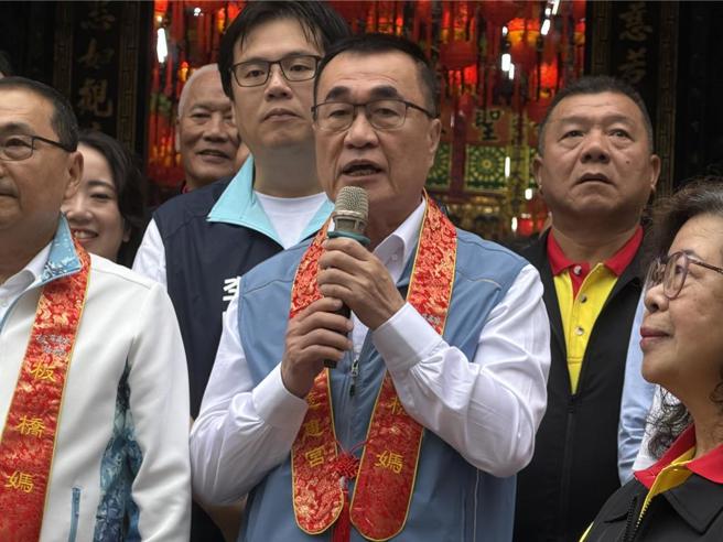 台灣新聞通訊社-綠營稱李四川家族作砂石工程 競辦：蘇陣營抹黑一代傳一代