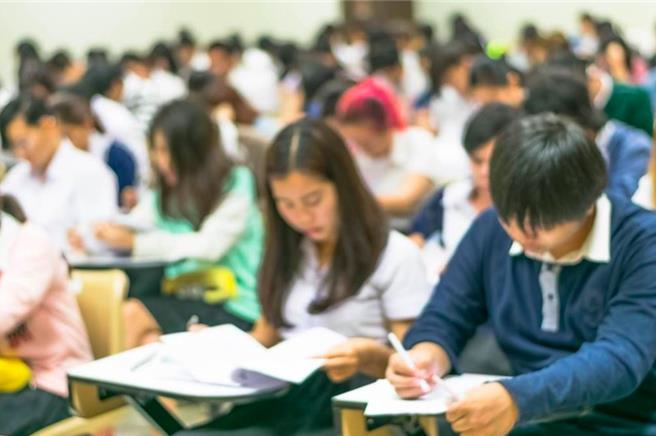 台灣新聞通訊社-陸大學生在校成「熟悉的陌生人」揭校園社交冷漠真相