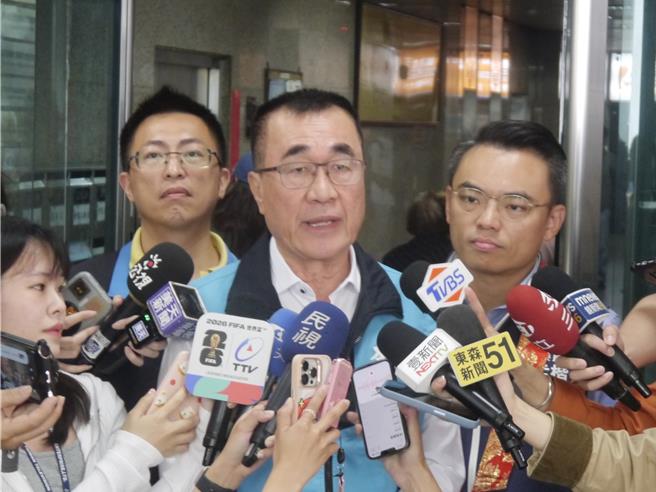 台灣新聞通訊社-綠營批家族小琉球做工程 李四川：抹黑出身相當惡劣