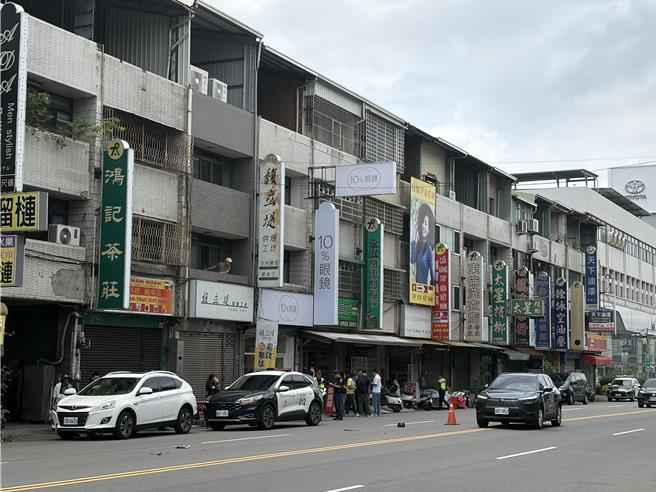 台灣新聞通訊社-台中3傷嚴重車禍!男子捲車輪底 救出已無生命跡象