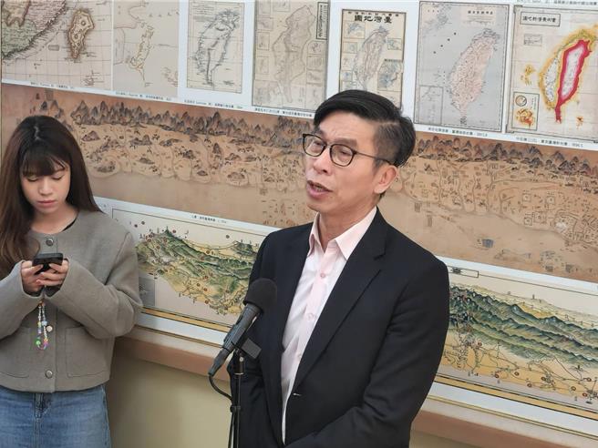 台灣新聞通訊社-藍營擬提《晶片國安法》鍾佳濱質疑不安好心