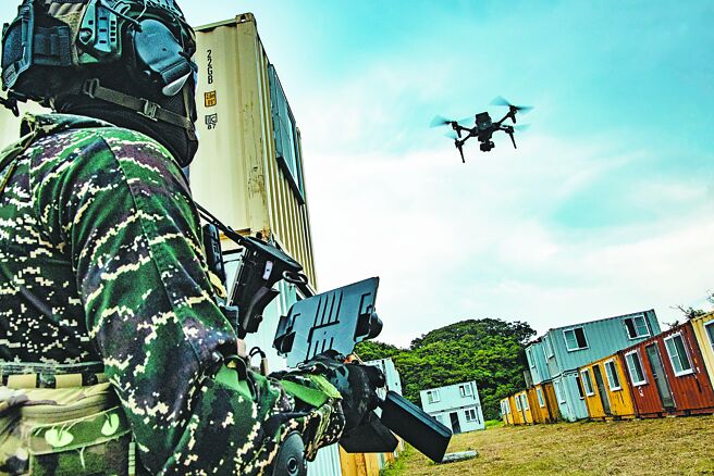台灣新聞通訊社-國防部稱排除商購成「戰力缺口」 葉元之曝真相打臉：胡說八道