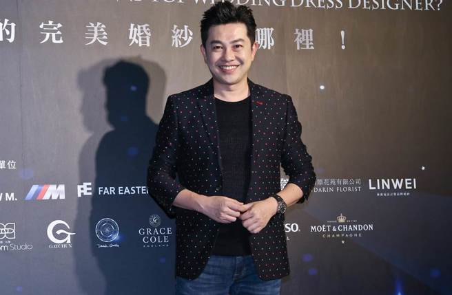 台灣新聞通訊社-李明川代言光澤診所捲偷拍爭議　發律師聲明宣布暫停合作