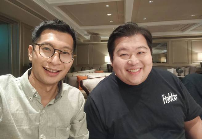 台灣新聞通訊社-「我替你跟媽媽說母親節快樂」逸祥替山豬盡孝逼哭網友