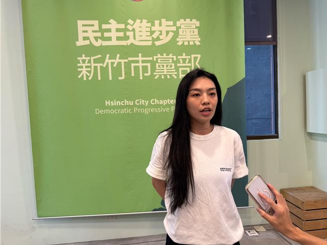 台灣新聞通訊社-竹市府宣布棒球場重啟進度、敬老卡加碼 綠營:3年前就能做