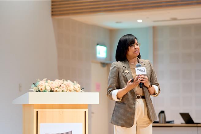 台灣新聞通訊社-「從桃園看世界」講座 貝里斯大使暢談馬雅風情與台貝邦誼