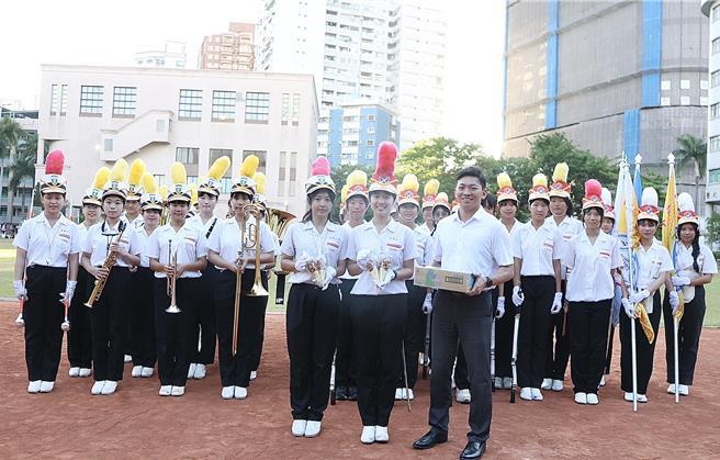 台灣新聞通訊社-高雄女中樂儀隊6月赴美 參與波特蘭玫瑰節 展台灣青年實力