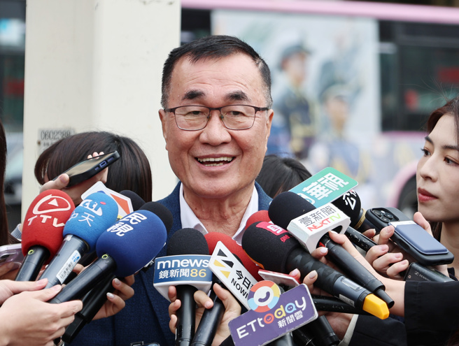 台灣新聞通訊社-跟不上時代？李四川自曝臉書貼文親力親為：點閱上百萬
