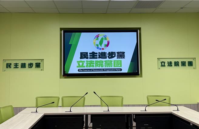 台灣新聞通訊社-賴清德出訪史瓦帝尼遭在野酸 陳培瑜：藍白很好笑 聯合外人打自己總統