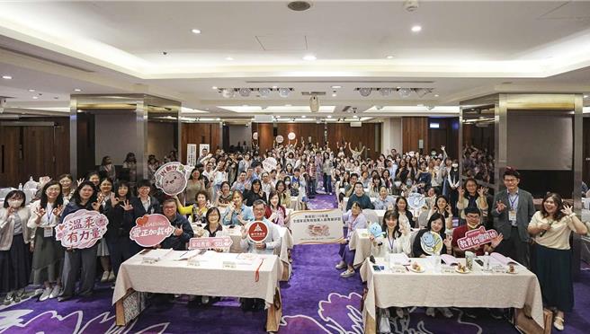 台灣新聞通訊社-竹市攜手教育部啟動「愛的存款簿」推動幸福家庭永續力