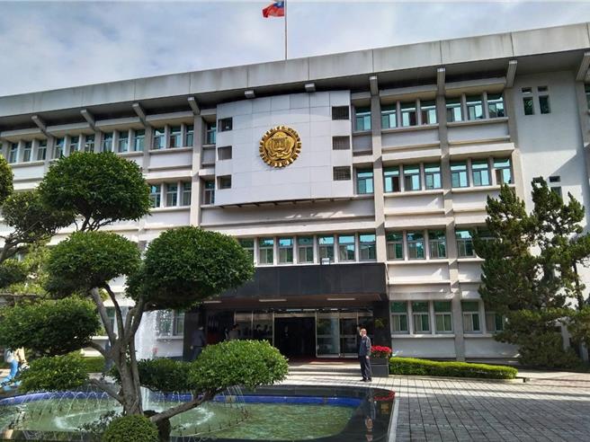 台灣新聞通訊社-調查官替博奕業者寫程式「賺外快」遭羈押 調查局發聲了