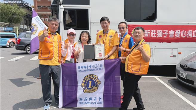 台灣新聞通訊社-歡慶54歲院慶攜手獅子會 台北醫院邀醫護及民眾挽袖捐血